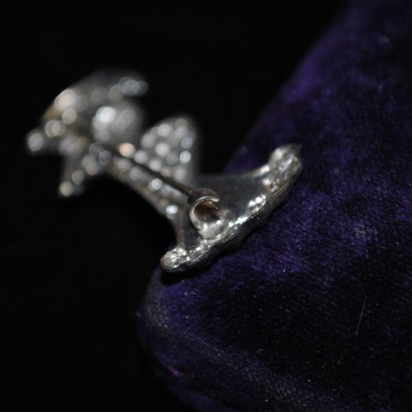 Vintage Strolling Victorian Lady with Parasol Figural Brooch with Enamel Paint - Picture 5 of 6